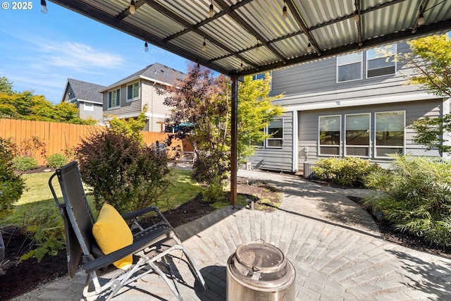 2608 N Winchell St, Portland, OR 97217 - view of patio with a fire pit