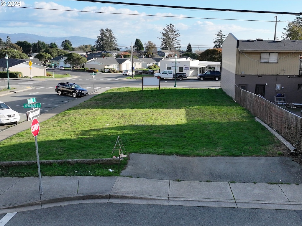 531 Hemlock St, Brookings, OR 97415