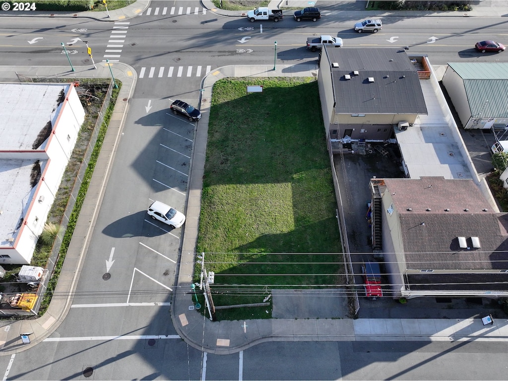 531 Hemlock St, Brookings, OR 97415