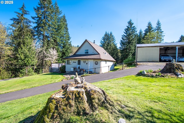 view of front of property
