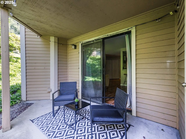 9908 SE Talbert St, Clackamas, OR 97015 - view of patio / terrace