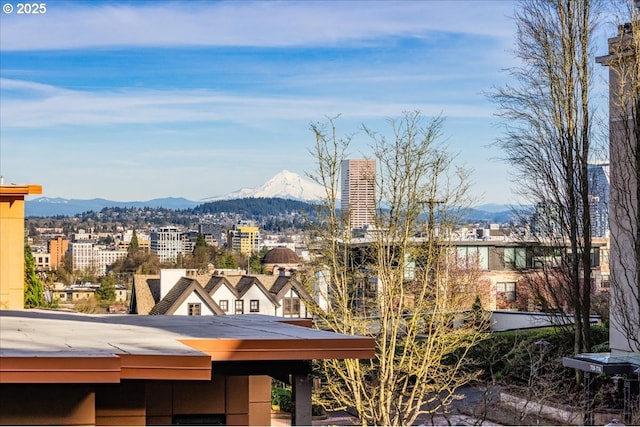724 NW Westover Cir, Portland, OR 97210 - deck featuring a mountain view