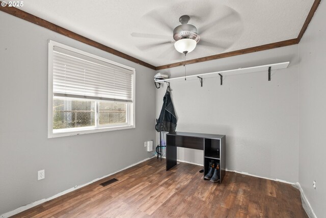 2012 SE Evans Ave, Troutdale, OR 97060 - interior space with wood finished floors and a ceiling fan
