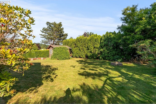 2012 SE Evans Ave, Troutdale, OR 97060 - view of green lawn featuring an outbuilding