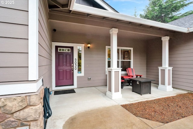 5030 Heceta Park Way, Florence, OR 97439 - view of exterior entry featuring a porch