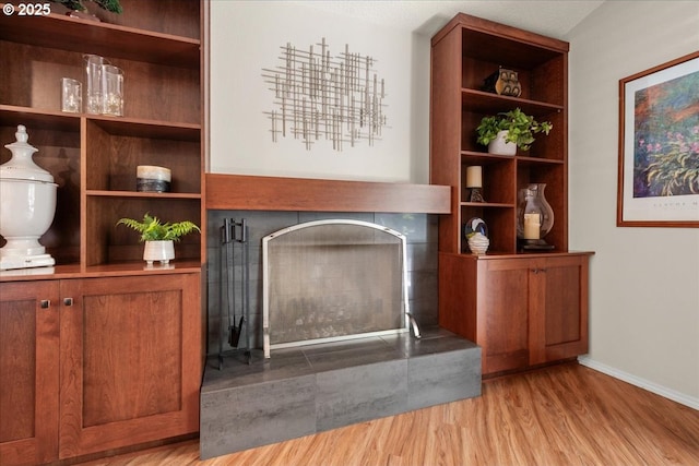 1613 SE Solomon Loop, Vancouver, WA 98683 - detailed view of wood finished floors and baseboards