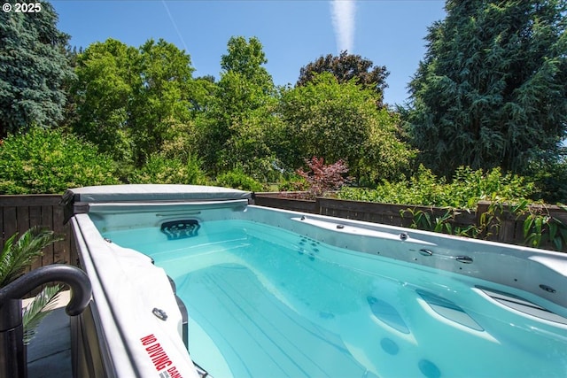 1613 SE Solomon Loop, Vancouver, WA 98683 - view of swimming pool with a hot tub