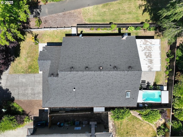 1613 SE Solomon Loop, Vancouver, WA 98683 - aerial view of property and surrounding area featuring a pool