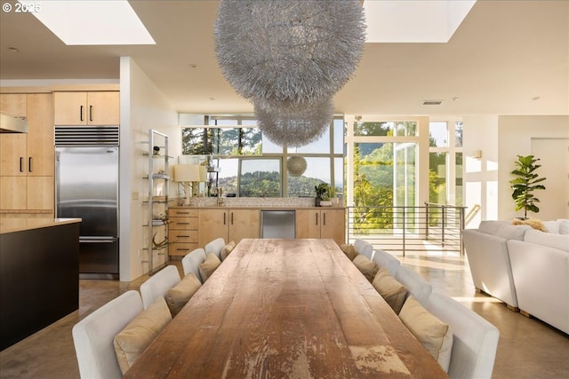 1900 Crest Dr, Lake Oswego, OR 97034 - dining area with a skylight and healthy amount of natural light