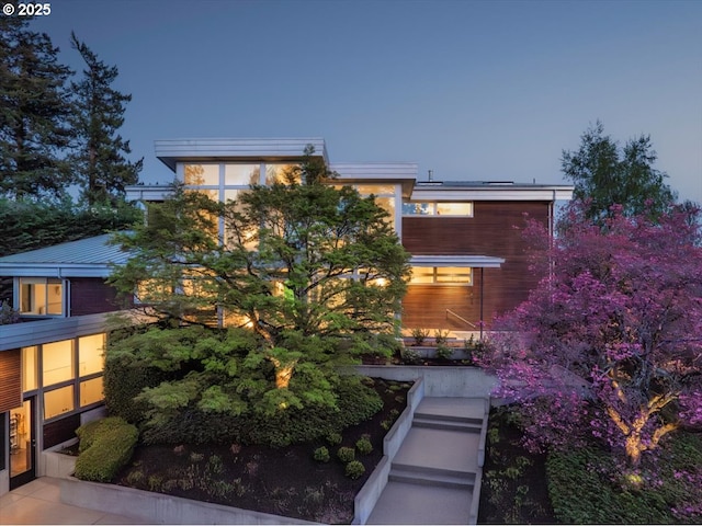 view of front of house