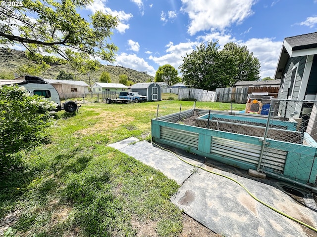 1315 Auburn Ave, Baker City, OR 97814 - view of yard featuring a garden