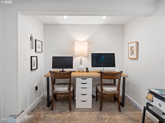 3556 NE Alberta Ct, Portland, OR 97211 - carpeted office space with baseboards