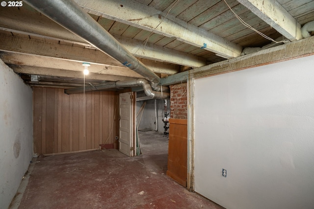9465 N Midway Ave, Portland, OR 97203 - view of unfinished below grade area