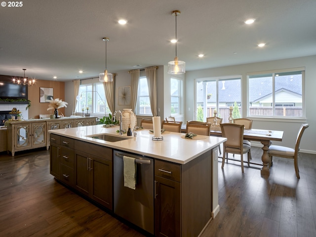 2614 S 7th Way, Ridgefield, WA 98642 - kitchen featuring a sink, dishwasher, an island with sink, light countertops, and recessed lighting