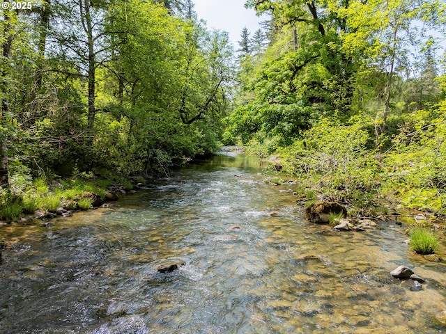 400 Newbridge Rd, Glide, OR 97443