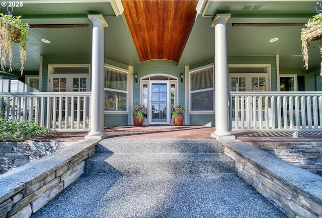 property entrance featuring covered porch