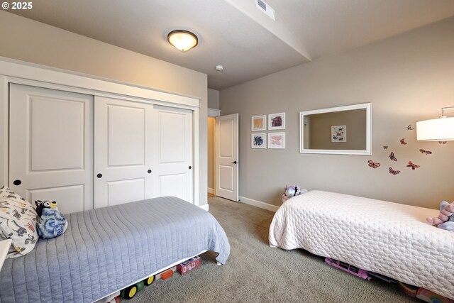 9350 SW Gertz Ln, Tualatin, OR 97062 - full bath featuring a garden tub, vanity, and a shower stall