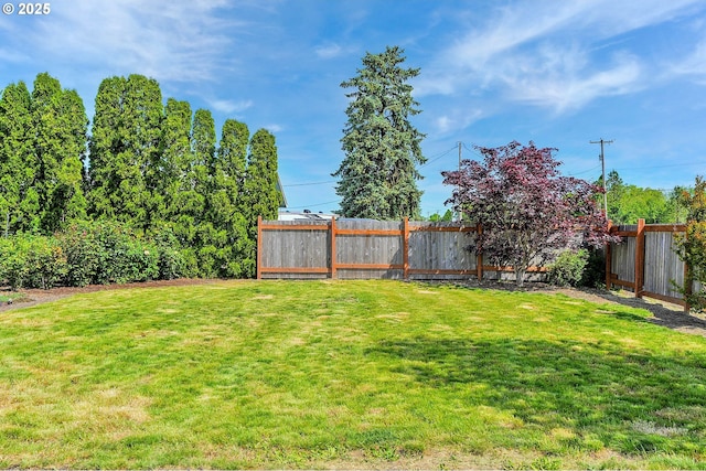 4750 SW 3rd St, Corvallis, OR 97333 - view of yard