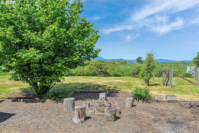 4750 SW 3rd St, Corvallis, OR 97333 - view of green lawn with a mountain view