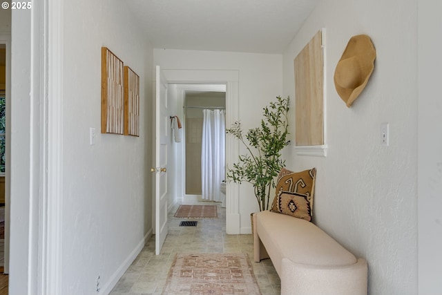 8052 NE Couch St, Portland, OR 97213 - hall featuring baseboards