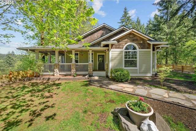 15564 S Neibur Rd, Oregon City, OR 97045 - view of front of house featuring a porch, fence, and a front lawn