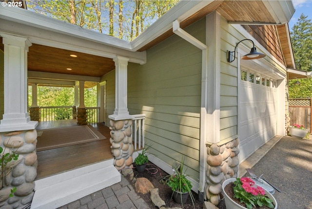 15564 S Neibur Rd, Oregon City, OR 97045 - view of side of home with covered porch and a garage