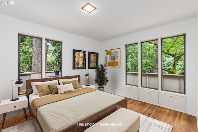 589 Ridgeway Rd, Lake Oswego, OR 97034 - bedroom with wood finished floors
