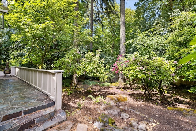589 Ridgeway Rd, Lake Oswego, OR 97034 - view of yard