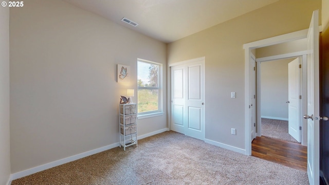 917 SE 9th Dr, Hermiston, OR 97838 - bedroom featuring carpet flooring and baseboards