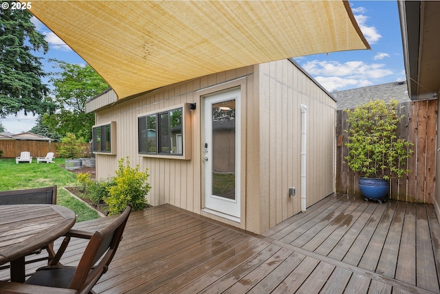 7913 SE Henderson St, Portland, OR 97206 - wooden deck with outdoor dining area