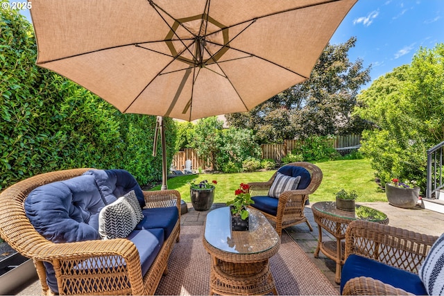 20525 Martin Ct, West Linn, OR 97068 - fenced backyard with an outdoor hangout area and a patio