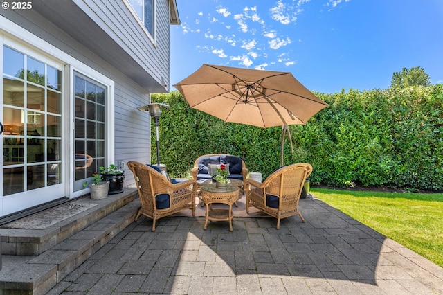 20525 Martin Ct, West Linn, OR 97068 - view of patio featuring an outdoor hangout area