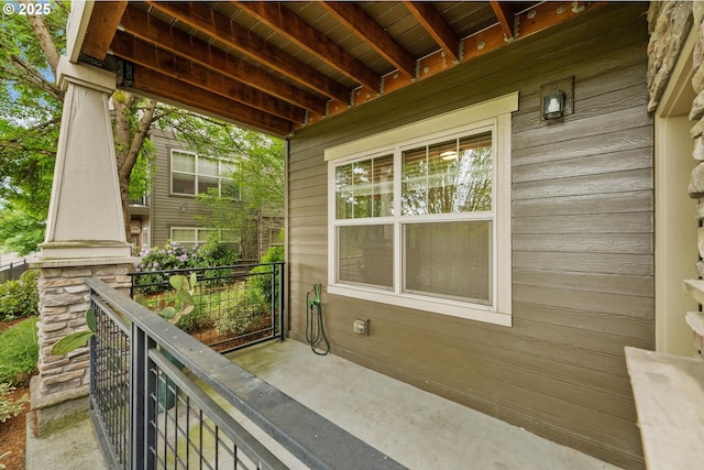 630 NE Adwick Dr, Hillsboro, OR 97006 - view of patio / terrace