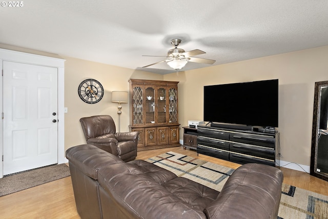 16506 NE 13th St, Vancouver, WA 98684 - living area featuring a ceiling fan and wood finished floors