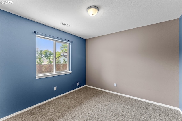 6902 SW Taylors Ferry Rd, Portland, OR 97223 - carpeted spare room featuring baseboards