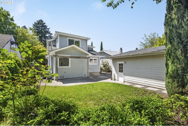 2814 NE 34th Ave, Portland, OR 97212 - rear view of house featuring a patio and a yard