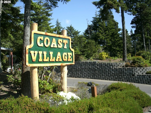 232 Horseshoe Bnd, Florence, OR 97439
