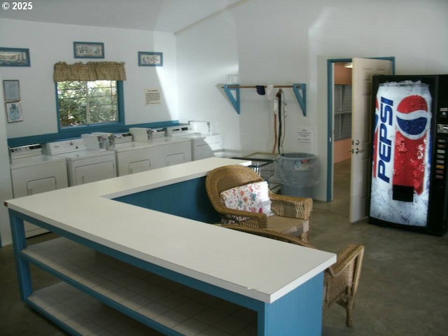232 Horseshoe Bnd, Florence, OR 97439