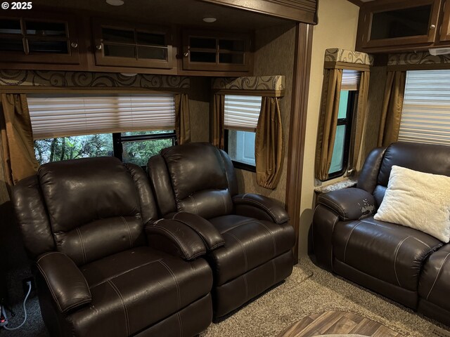 232 Horseshoe Bnd, Florence, OR 97439