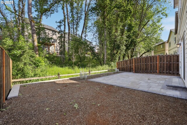 18315 SW Silvertip St, Beaverton, OR 97007 - view of yard with a patio