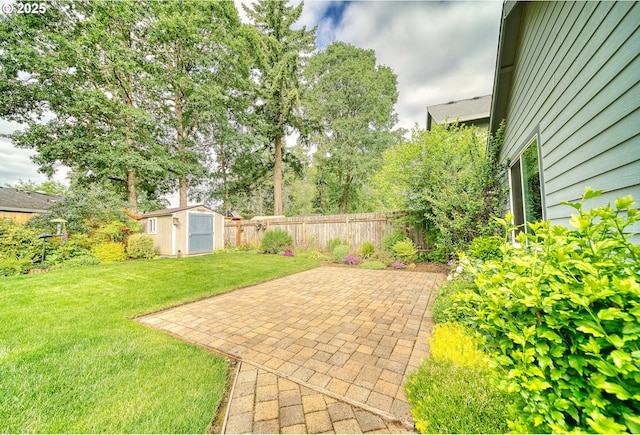 2639 Sykes Rd, Saint Helens, OR 97051 - view of yard featuring a patio area