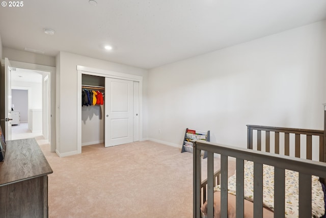 12545 SW Palermo St, Wilsonville, OR 97070 - bedroom featuring light colored carpet, baseboards, a closet, and recessed lighting