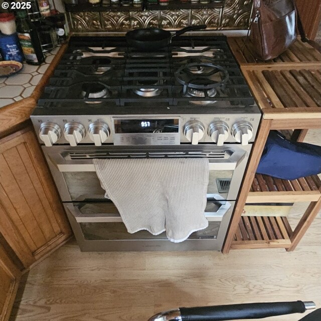 interior details with stainless steel dishwasher