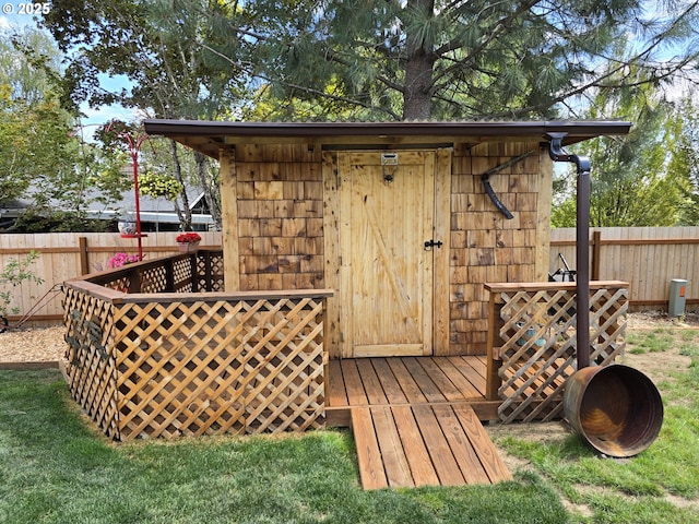 view of outbuilding