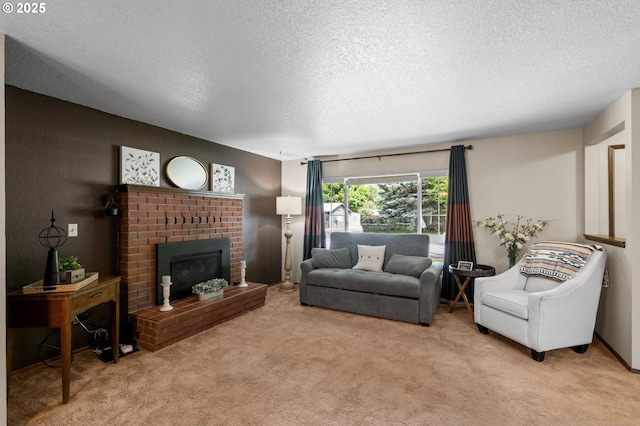 1911 SW Vista Pl, Pendleton, OR 97801 - living room featuring a textured ceiling, carpet, and a fireplace