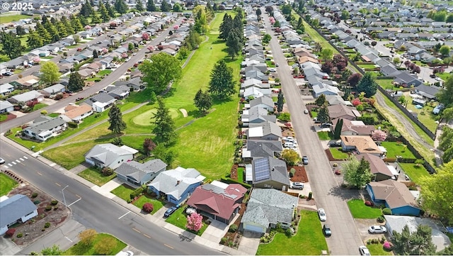 2242 W Hayes St, Woodburn, OR 97071 - birds eye view of property with a residential view