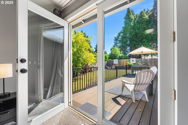 11595 SW Fairview Ln, Tigard, OR 97223 - entryway with speckle patterned floor