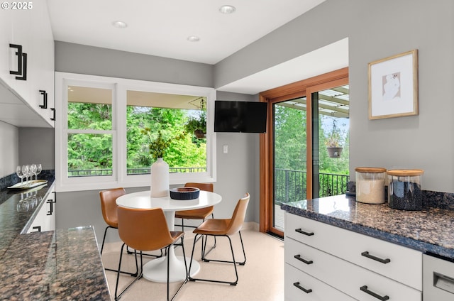 3132 SW Altadena Ter, Portland, OR 97239 - dining space with recessed lighting