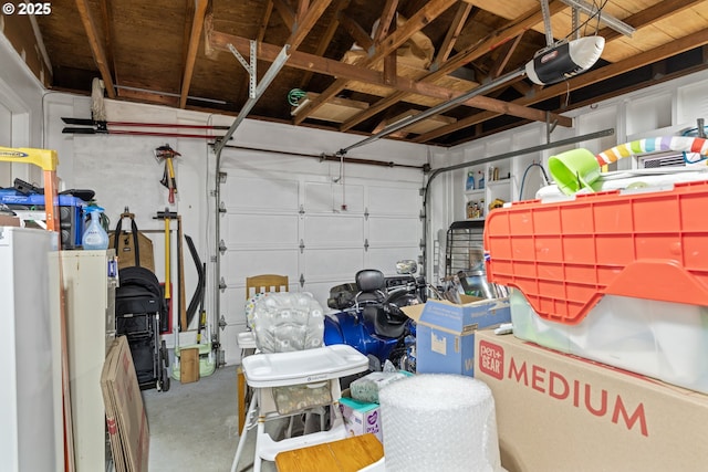 1910 Lincoln St, North Bend, OR 97459 - garage featuring a garage door opener