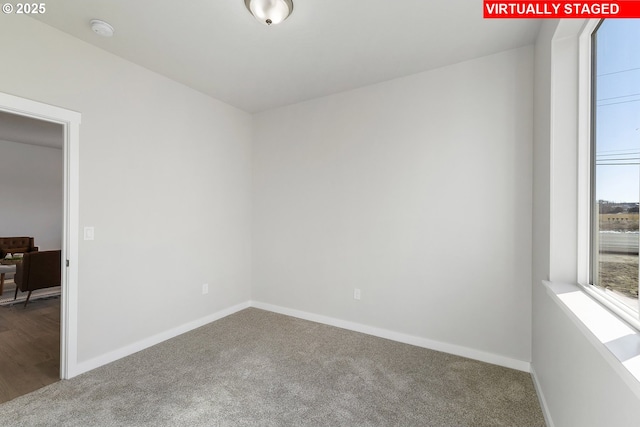 1203 NE Emerald Dr, Hermiston, OR 97838 - spare room with carpet floors and a smoke detector
